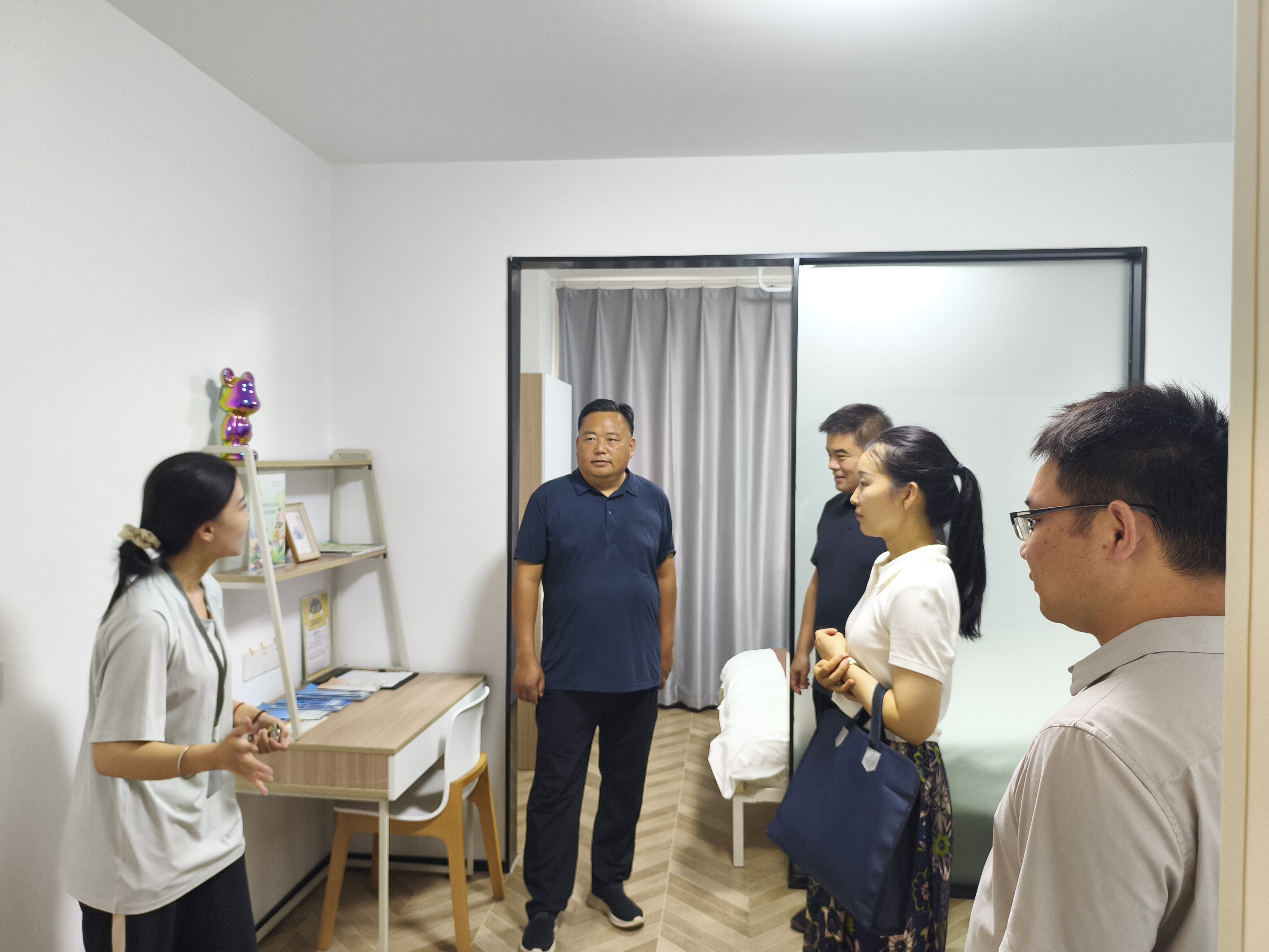 共青团郑州市委参观调研小说狂人
公租房运营公司青年人才驿站 共青团郑州市委参观调研小说狂人
公租房运营公司青年人才驿站